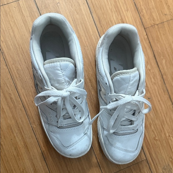 New Balance 550 Off-White Sneakers - Picture 2 of 4